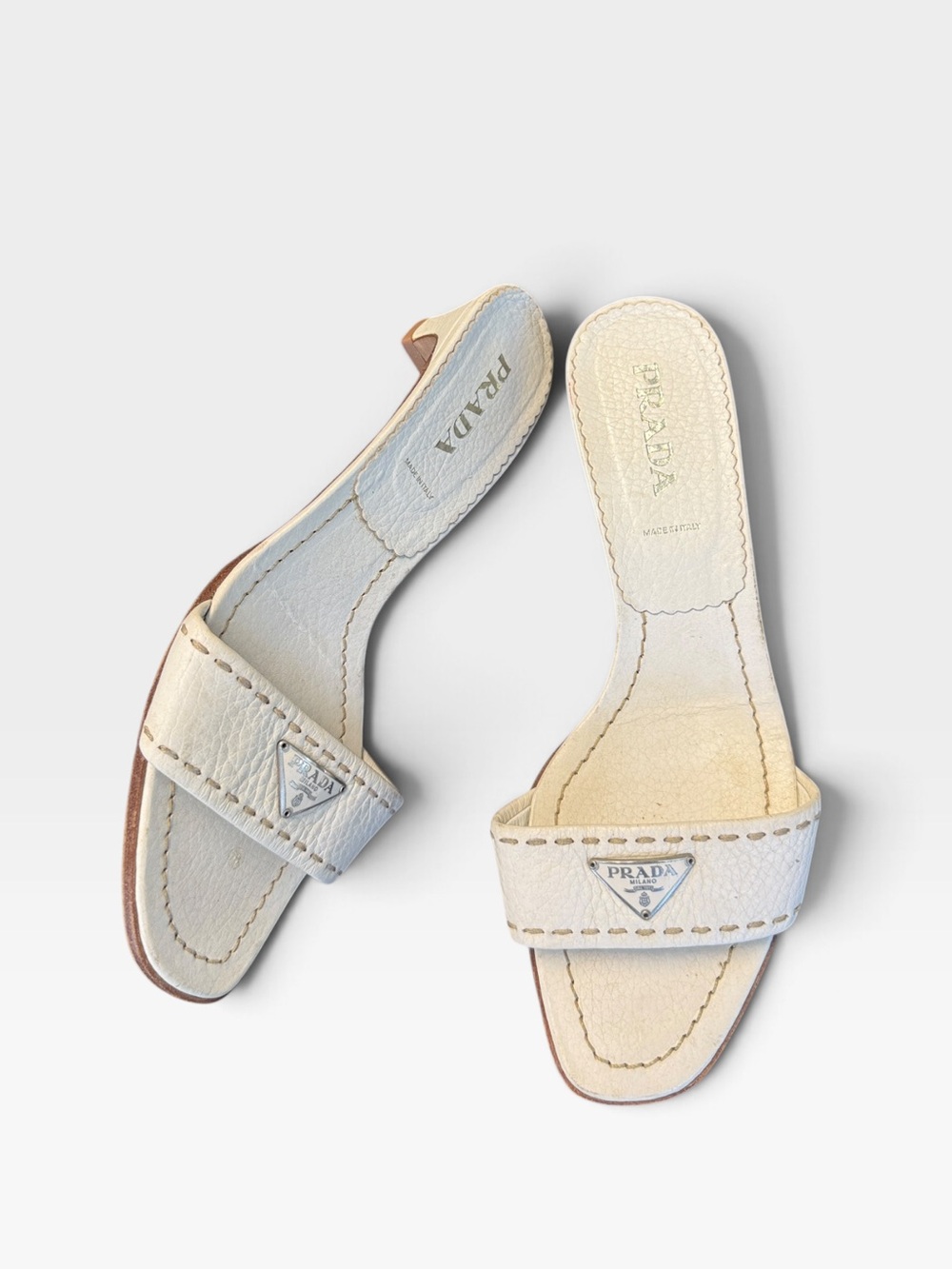 Vintage Prada White Leather Triangle Logo Block Heel Slide Sandals Mules EU 37.5